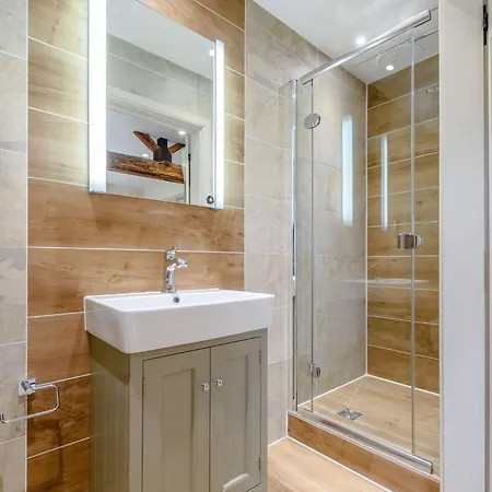 3 Bed In Bedale 81375 Holiday home